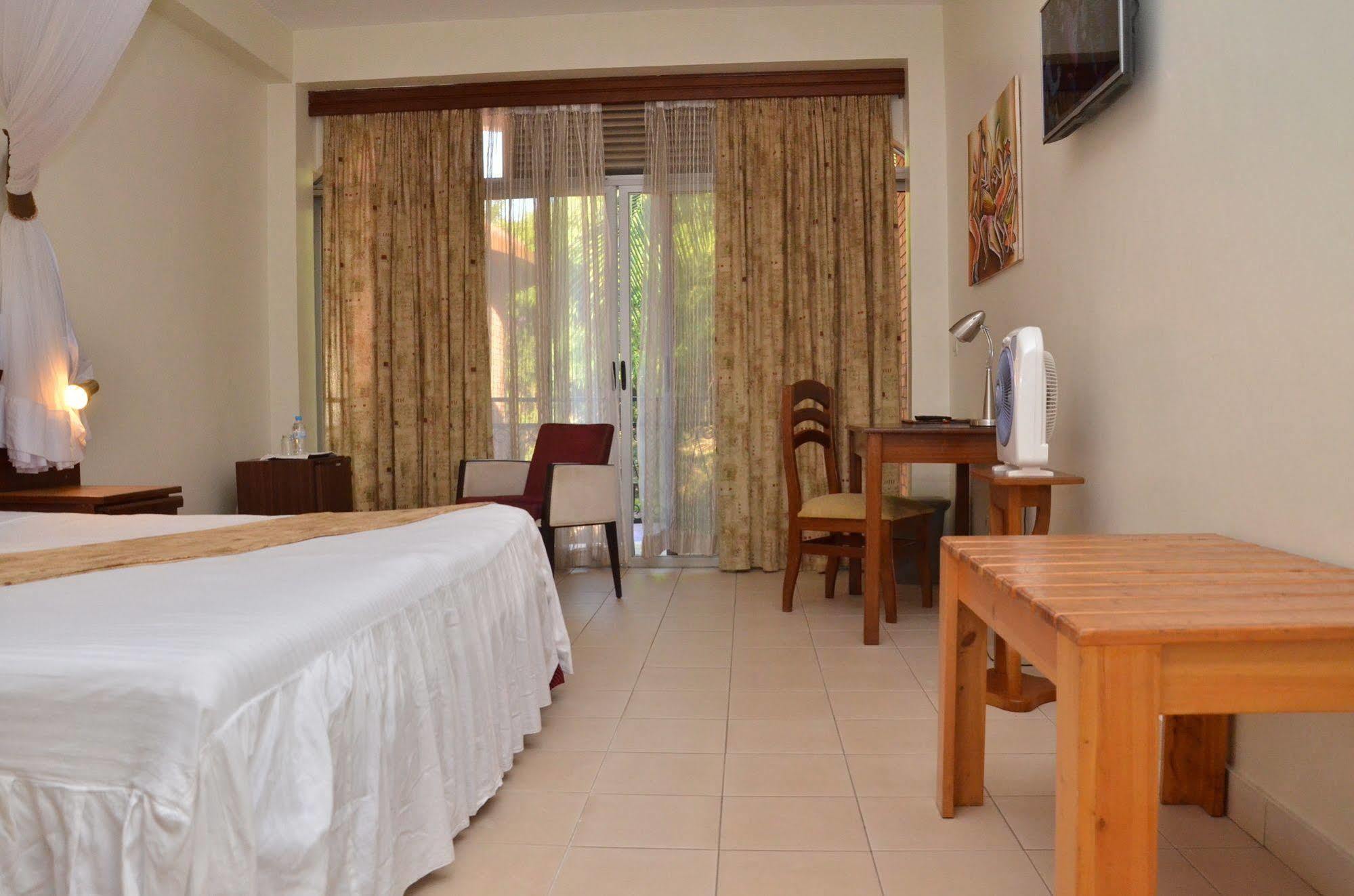 Hotel Chez Lando Kigali Exterior foto