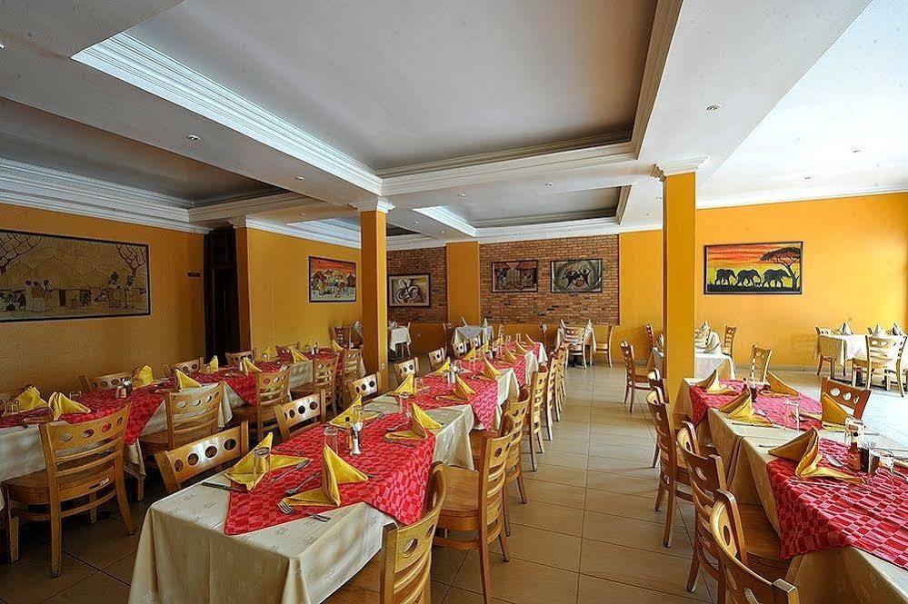 Hotel Chez Lando Kigali Exterior foto